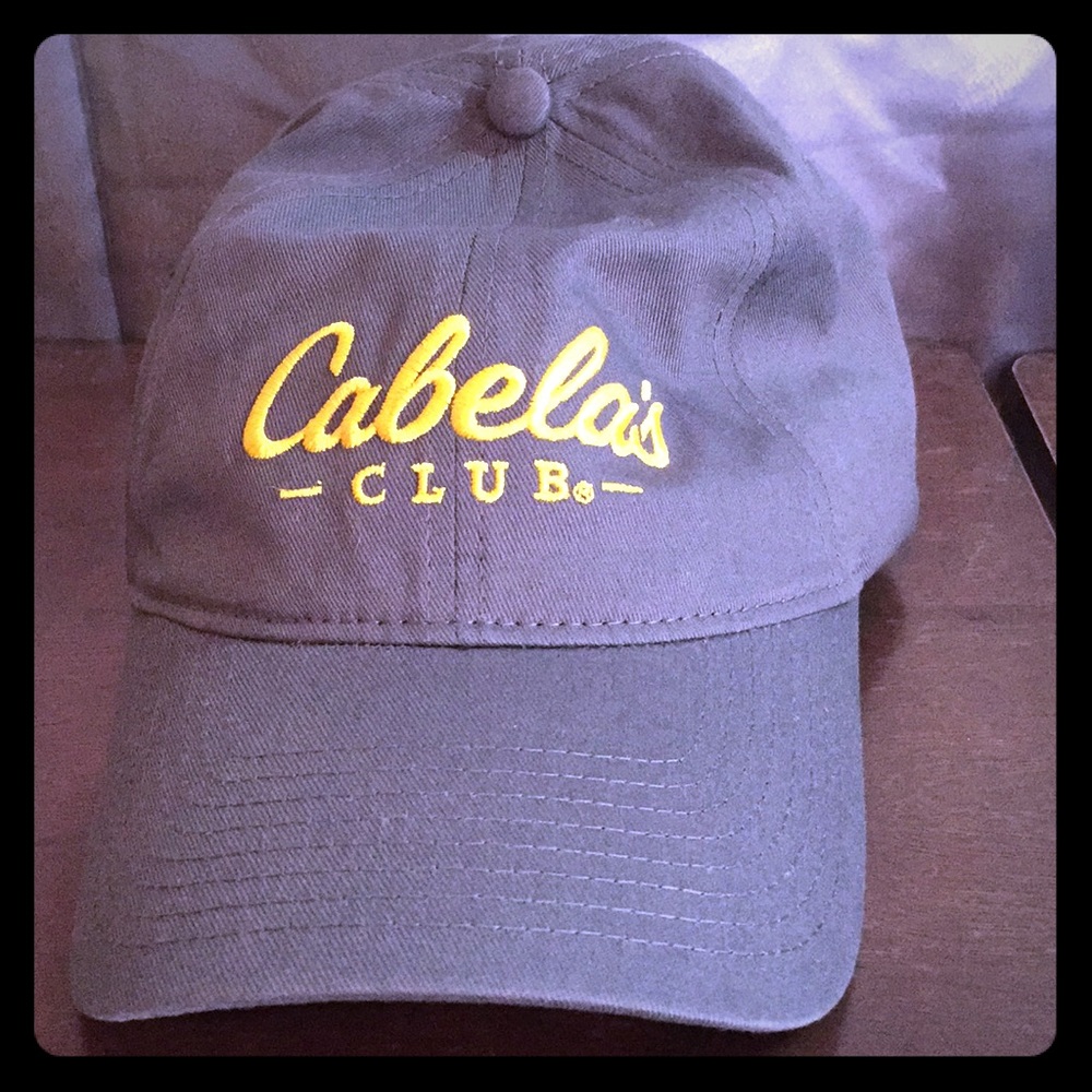 Cabelas Club Gray and yellow hat NWOT